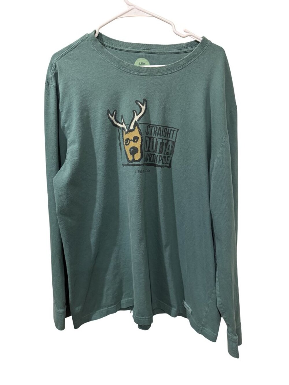 Life Is Good Mens XXL Crusher Tee Straight Outta North Pole Long Sleeve Green Gr